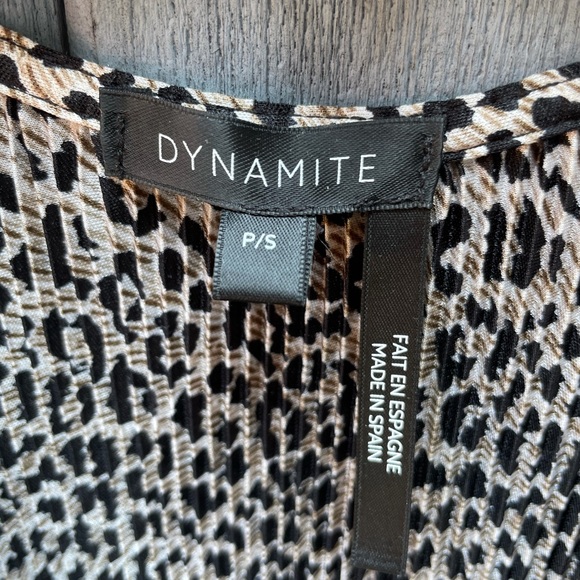 Flattering leopard print blouse - Picture 2 of 3